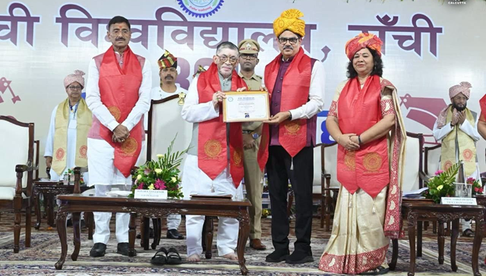 IIM Calcutta Professor conferred 𝐇𝐨𝐧𝐨𝐫𝐢𝐬 𝐂𝐚𝐮𝐬𝐚 by Ranchi University